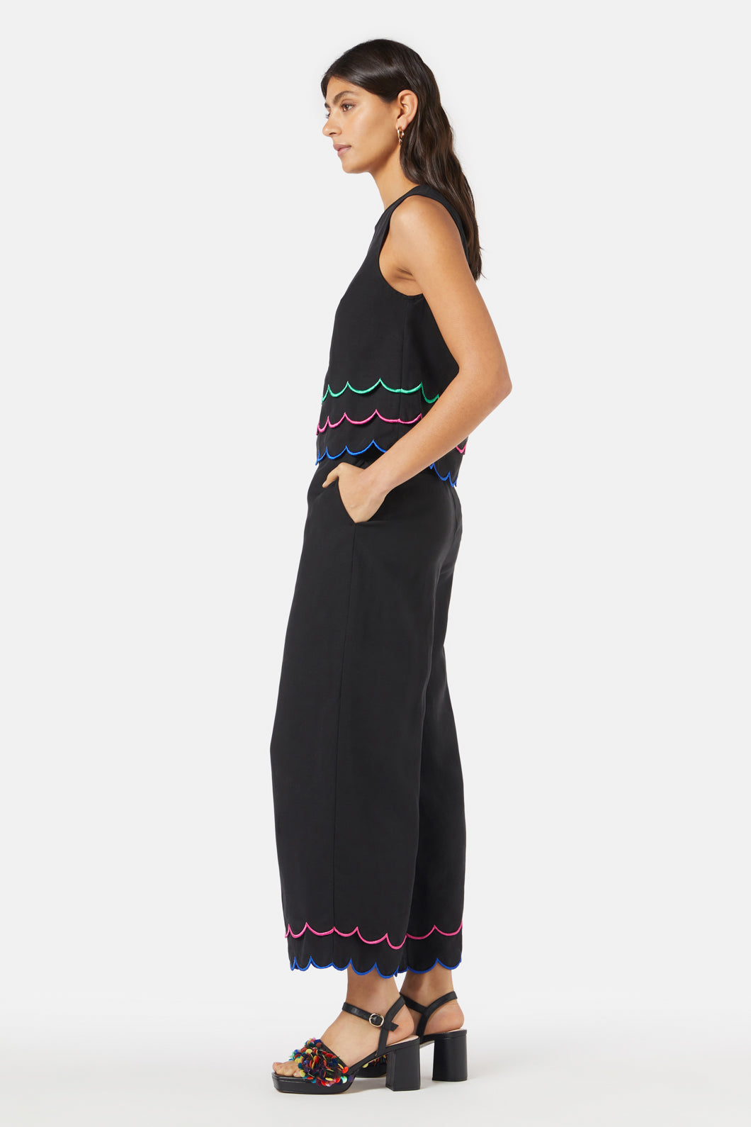 Gorman - Neon Scallop Embroidered Tank - black