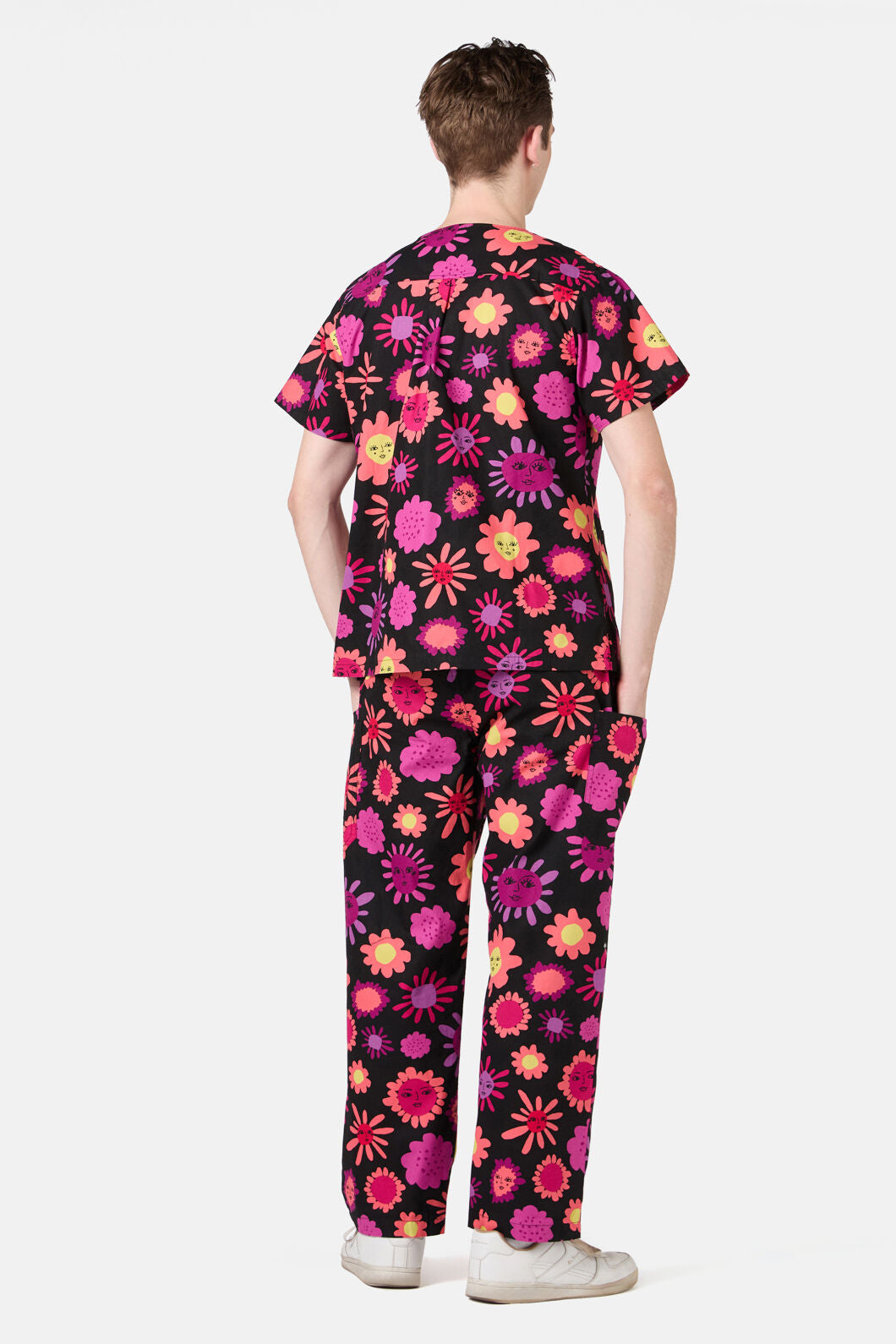 Gorman - Smiley Flowers Scrub Set - black