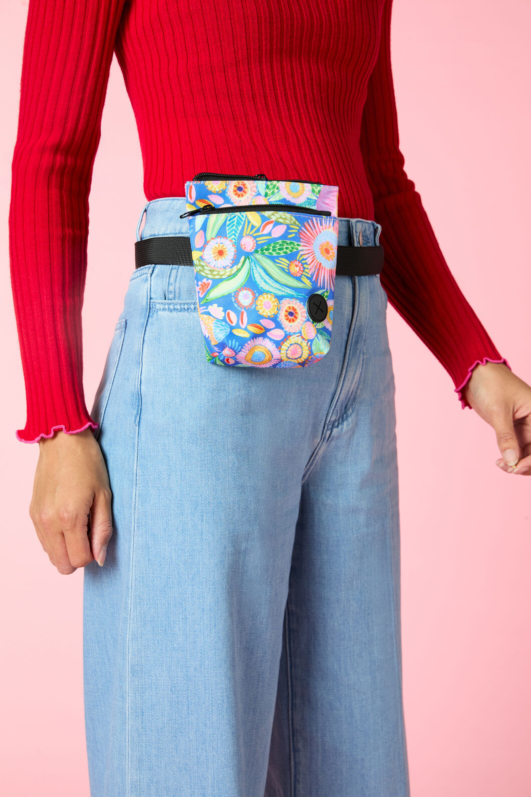 Gorman - Garden Pet Treat & Bag Dispens - print