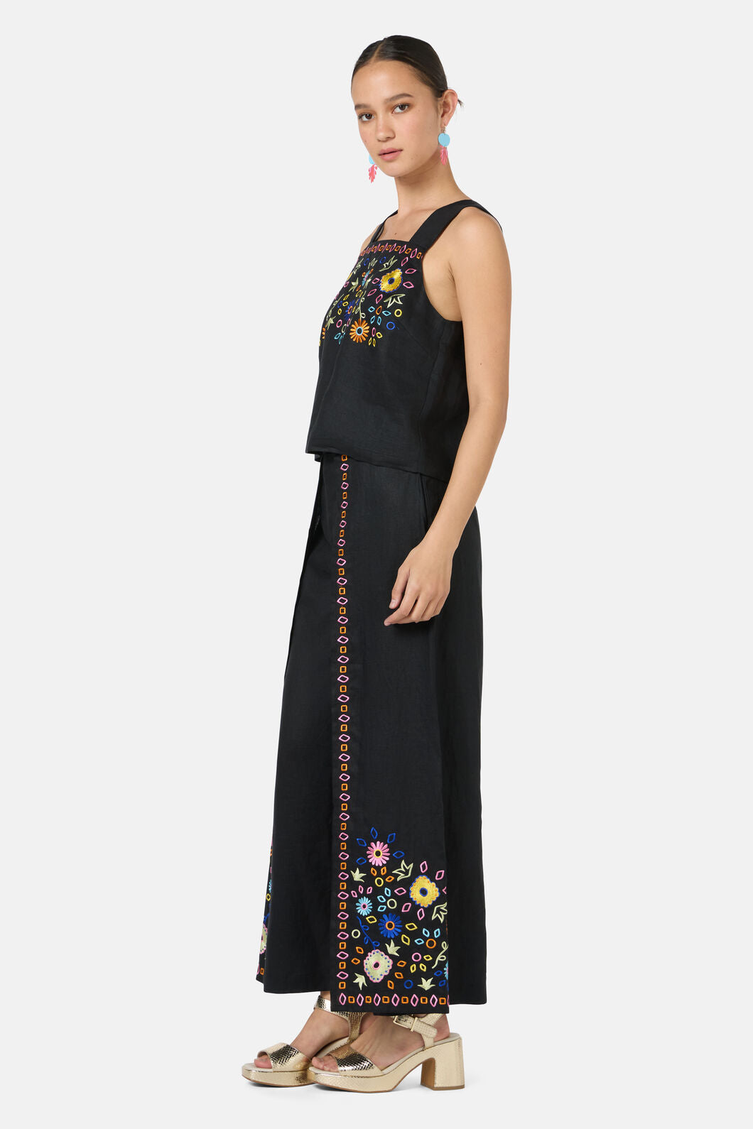 Gorman - Tropic Pop Embroidered Tank - black