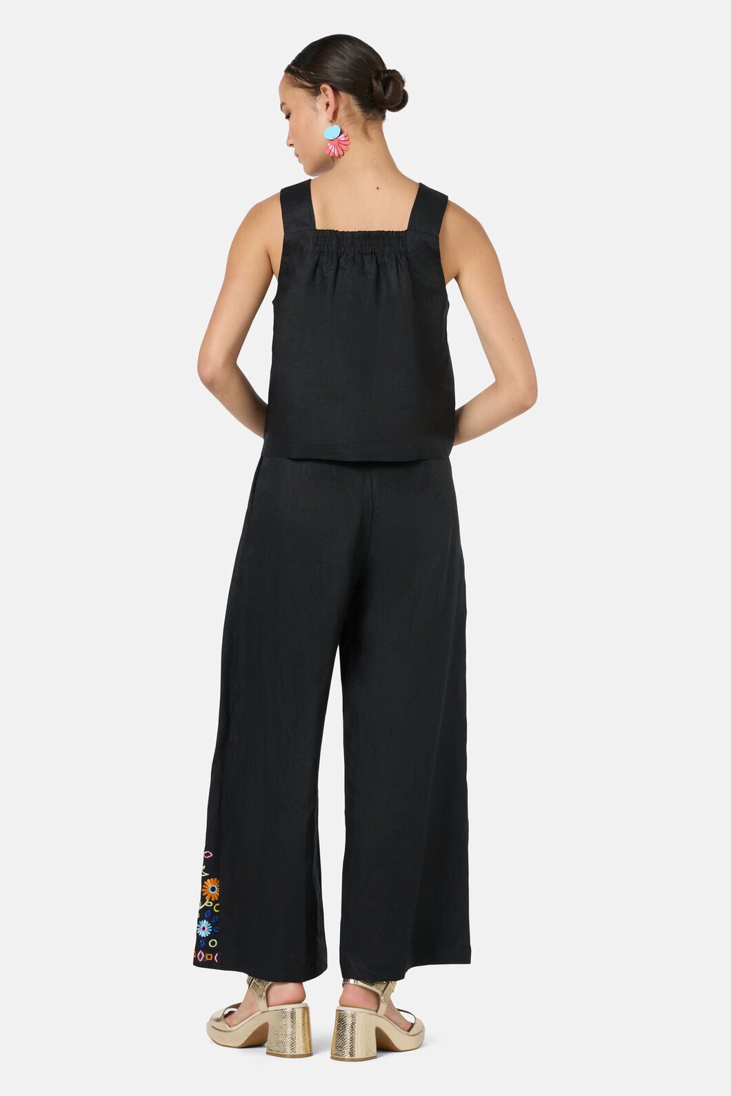Gorman - Tropic Pop Embroidered Tank - black