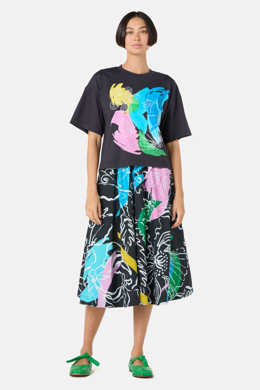 Gorman - Linework Embroidered Relaxed Tee - black