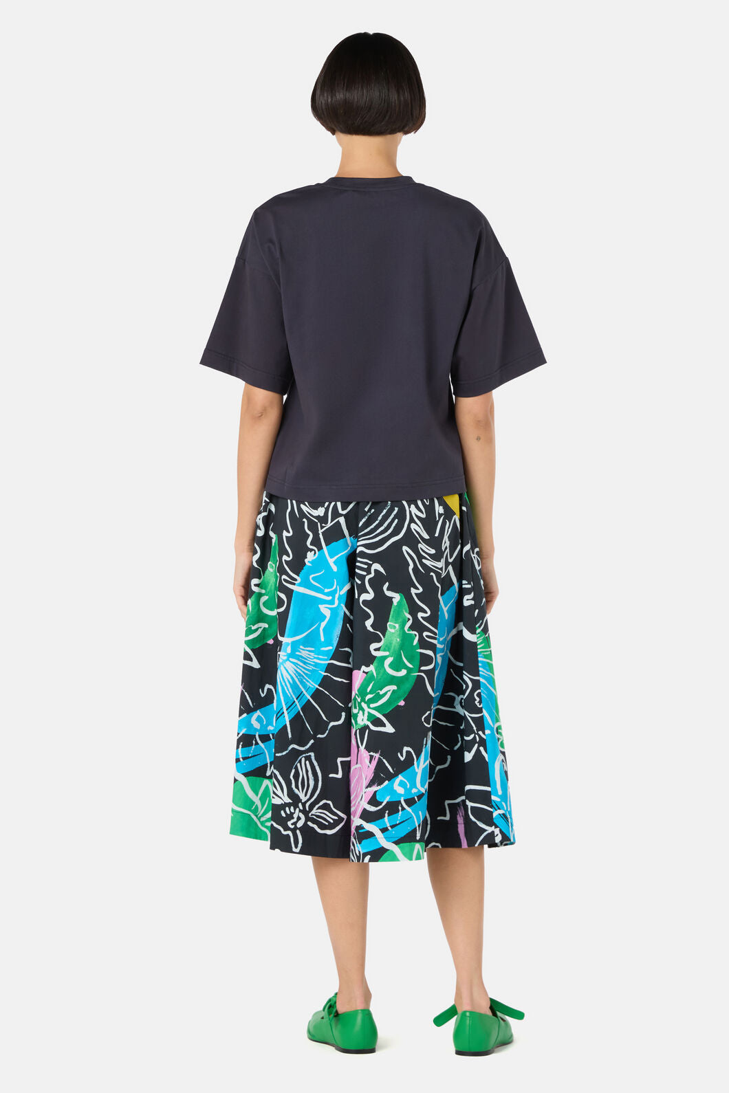 Gorman - Linework Embroidered Relaxed Tee - black