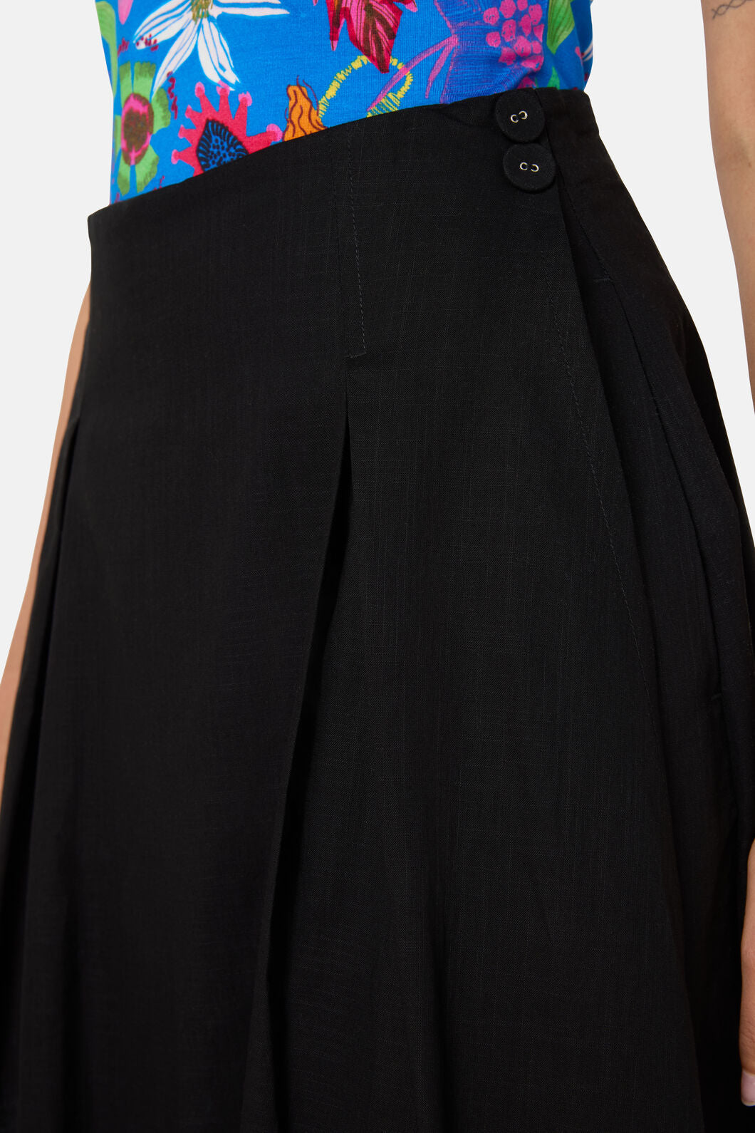 Gorman - Pleated Tomasa Skort - black