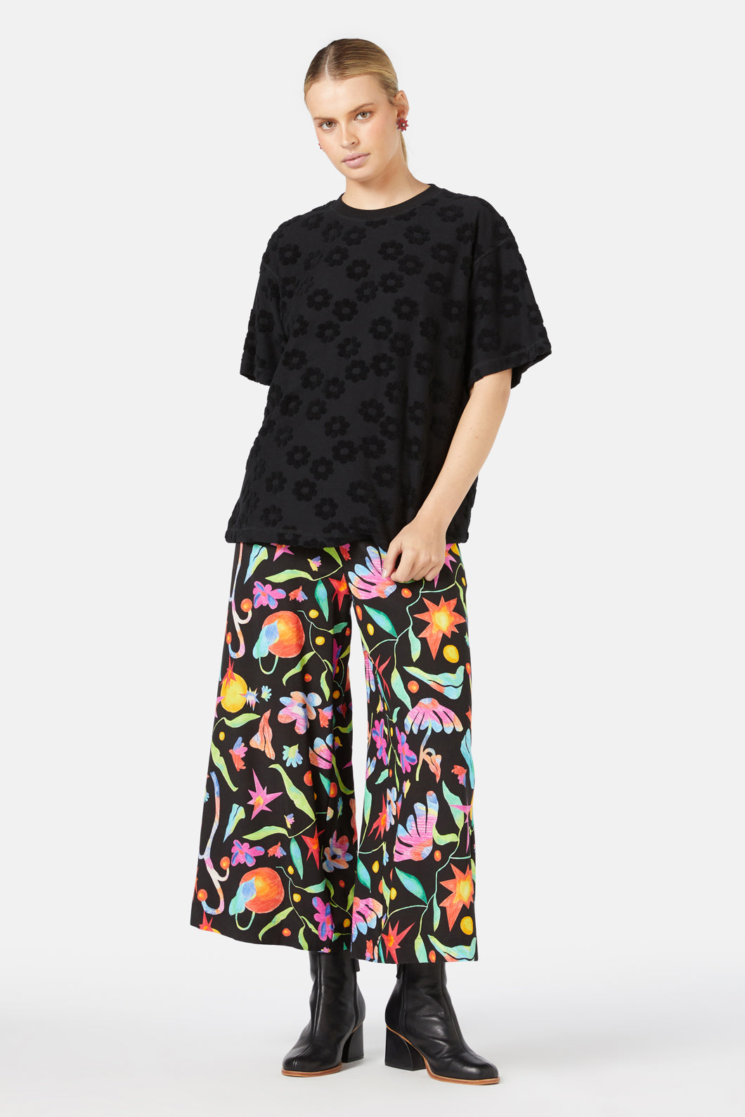 Gorman - Fluffy Fleur Tee - black