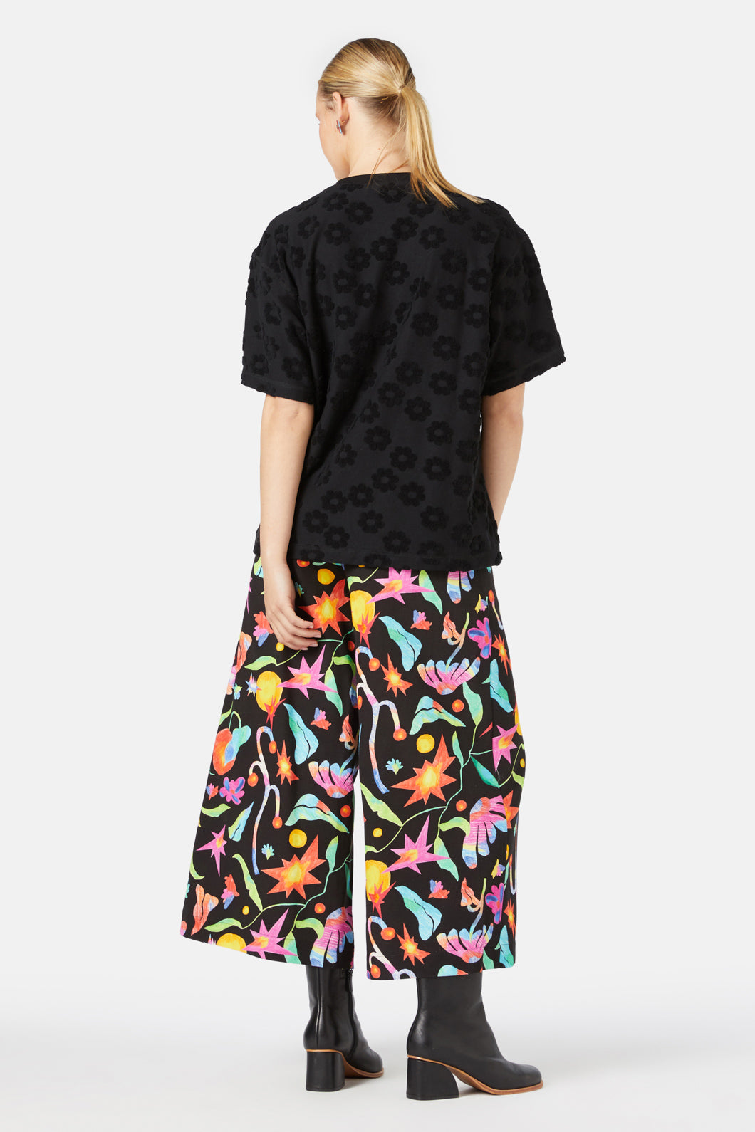 Gorman - Fluffy Fleur Tee - black