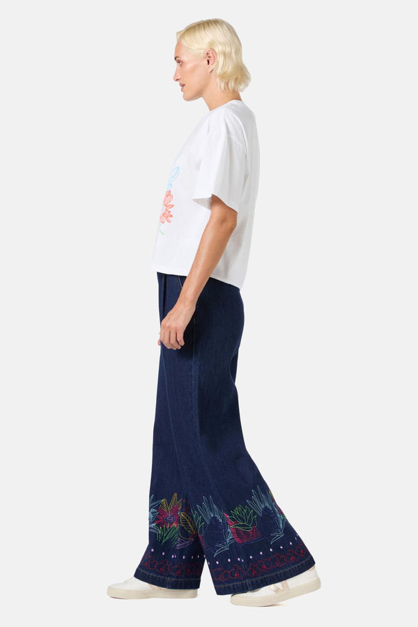 Gorman - Monkey Forest Tee - white