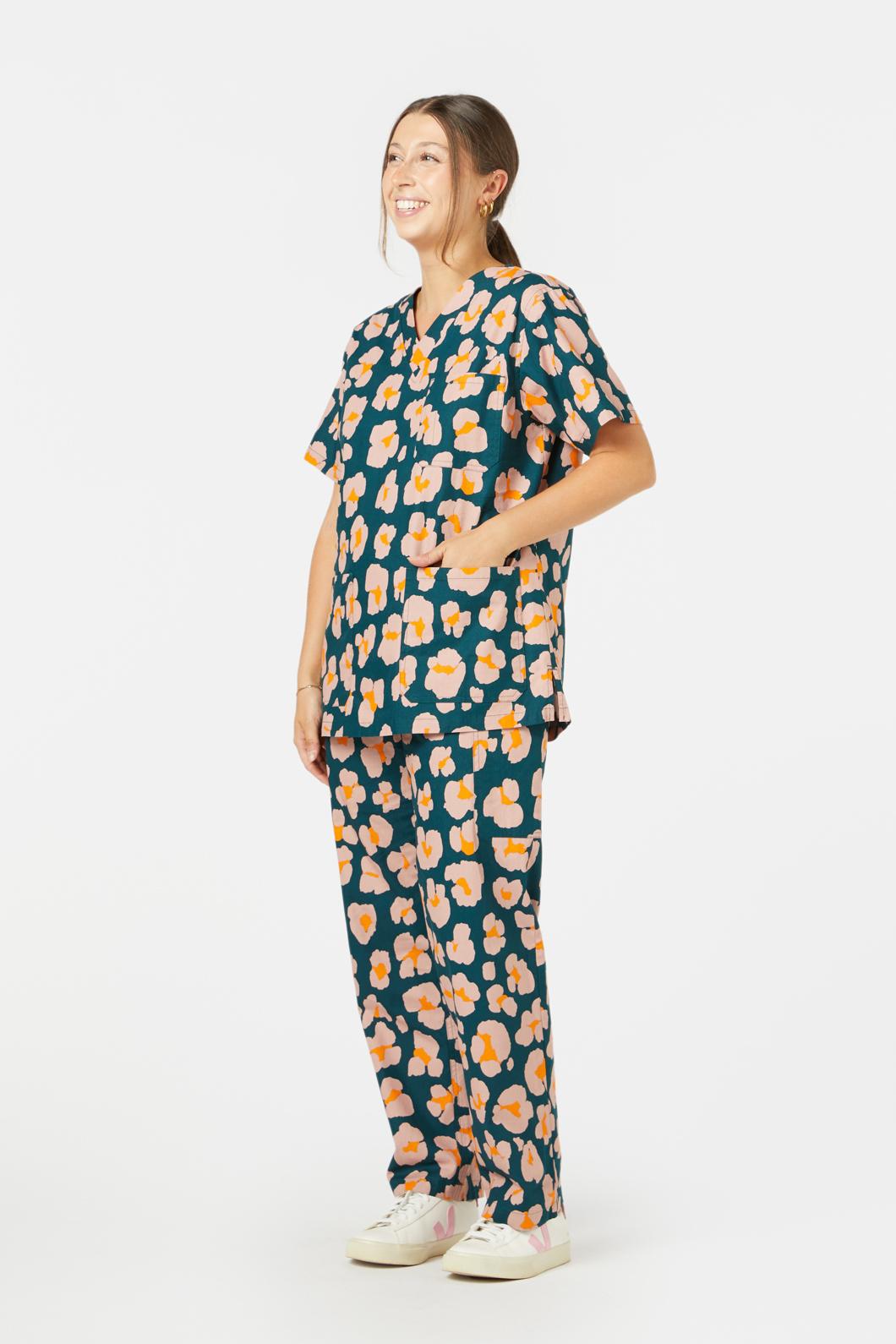 Gorman - Leopards Scrub Set - green