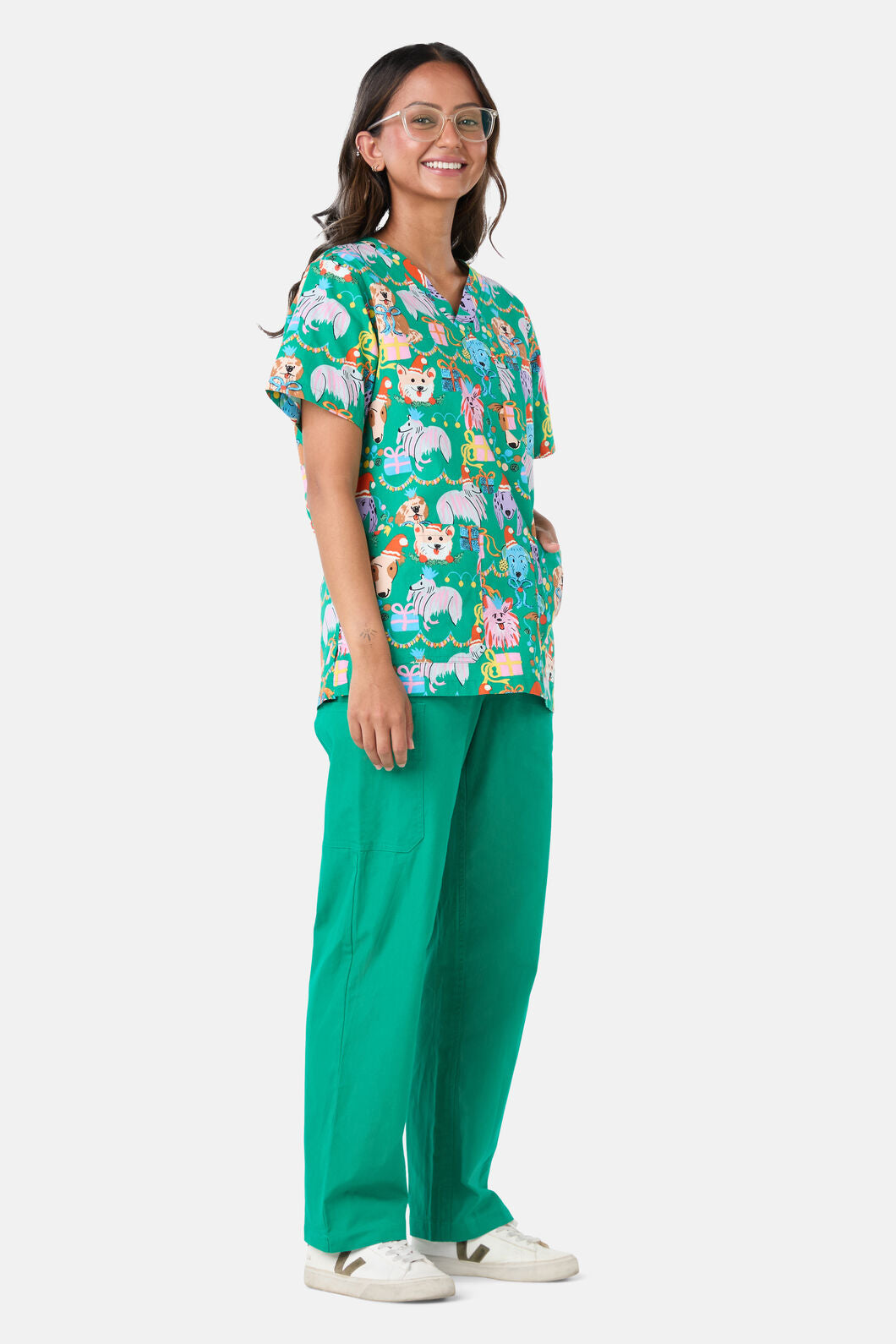 Gorman - Santa Paws Mixed Scrub Set - green
